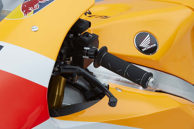 Illustration for article titled Here's Your Gratuitous 2015 MotoGP Honda RC213V Gallery